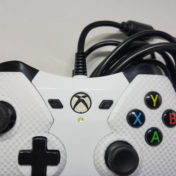 Power A Enhance Wired Controller for Xbox One - White Model # 1506625-01 - Picture 4 of 9